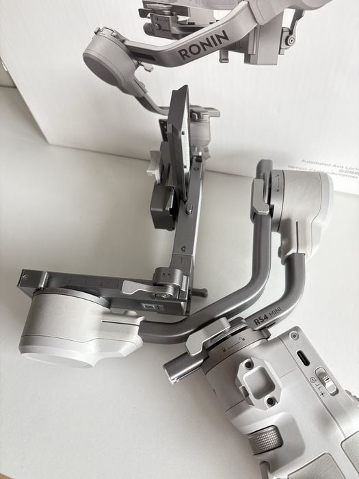 Gimbal DJ RS4 mini