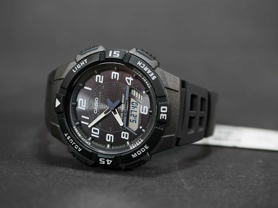 Годинник Casio AQ-S800W-1BJH Solar Powered на сонячній батареї