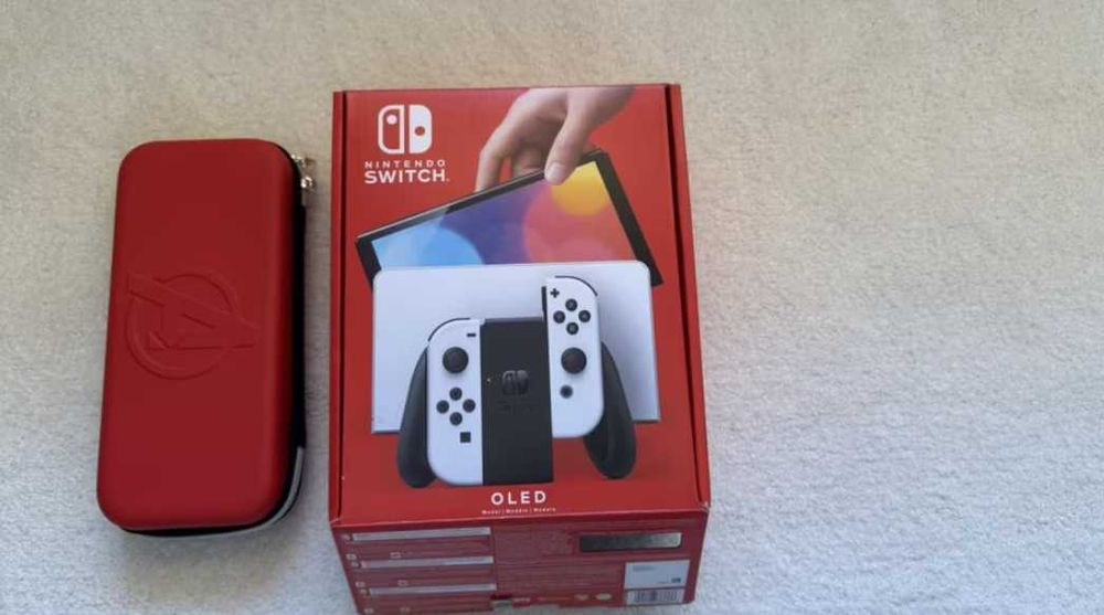 Nintendo Switch OLED w świetnym stanie na gwarancji brak gier