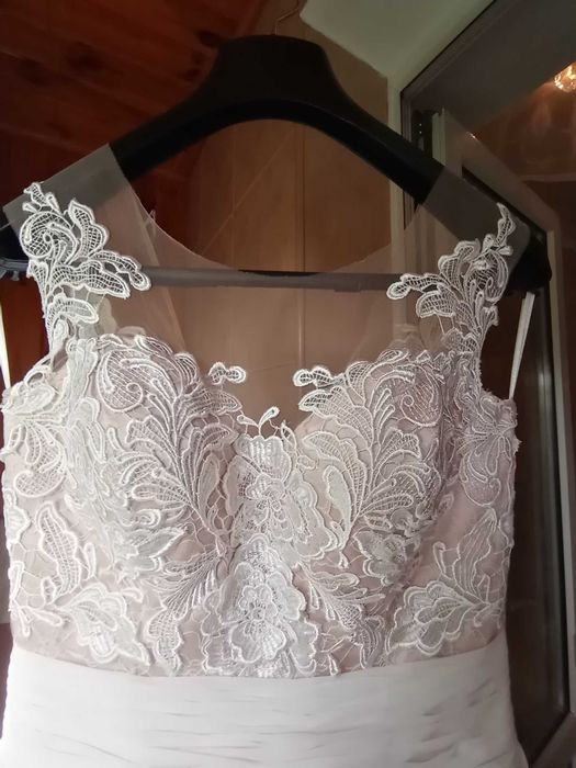 Продам сукню для виступу в танцях, розмір L,  зі шнуровкою 1500грн