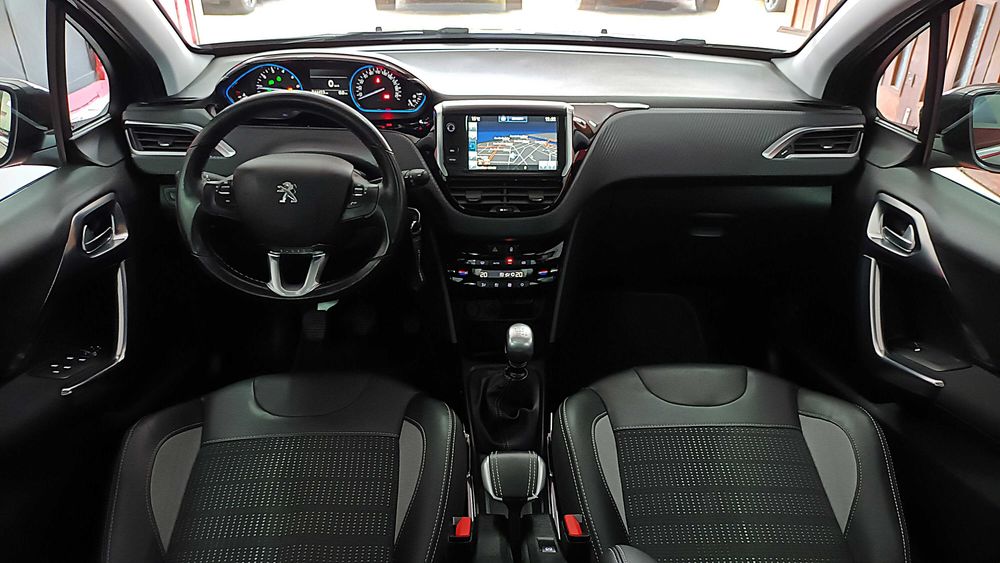 Peugeot 2008 1.2 PureTech Allure