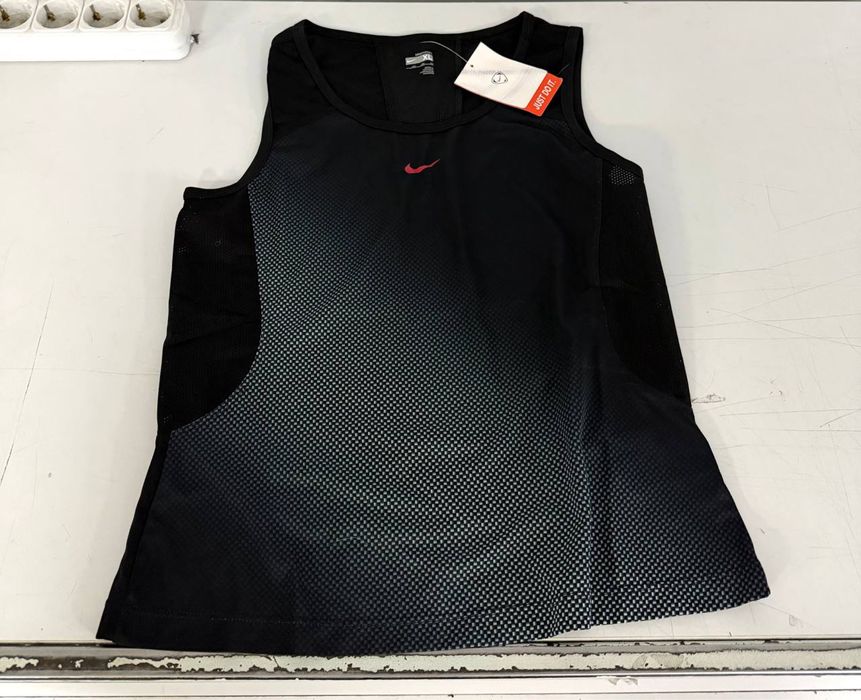 Спортивный костюм найк шорты nike acg tn олімпійка адідас бокс адік кепка обей бейсболка obey поставка одягу спорт jordan панама air bape adidas zne