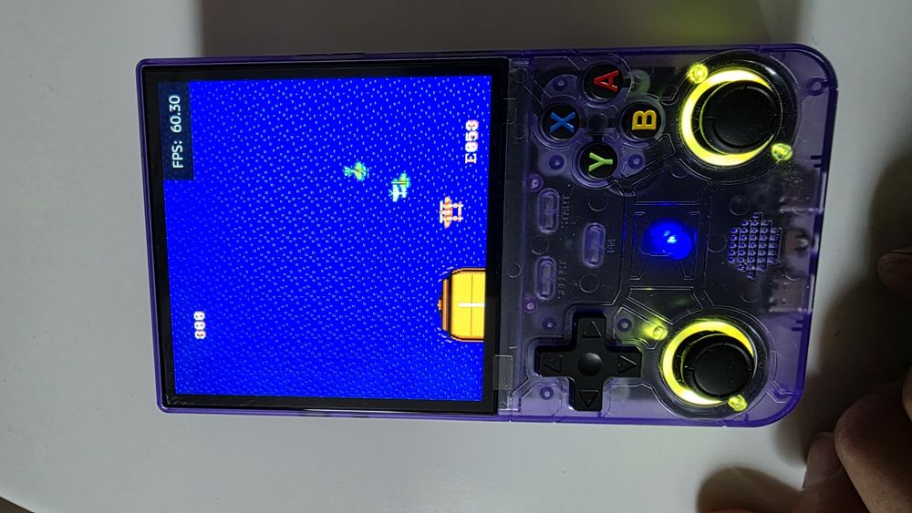 Konsola retro R36 ultra 128gb 40tys gier 4 cale ekran