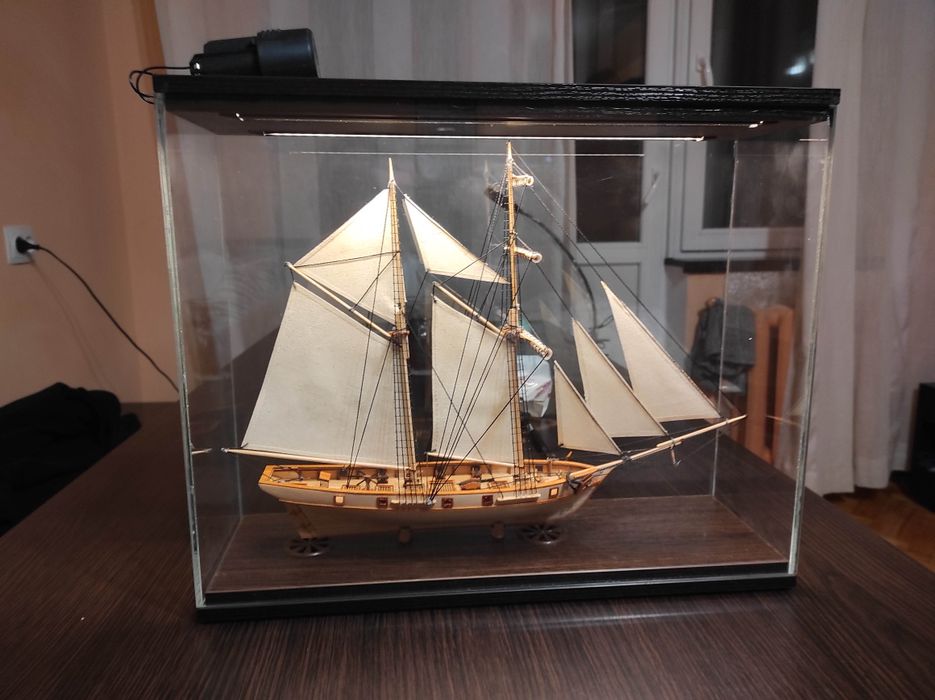 Модель парусника
