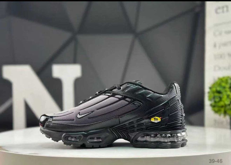 Nike Air Max TN Plus Czarny III  R.44