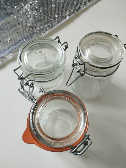 Скляні баночки для кухні