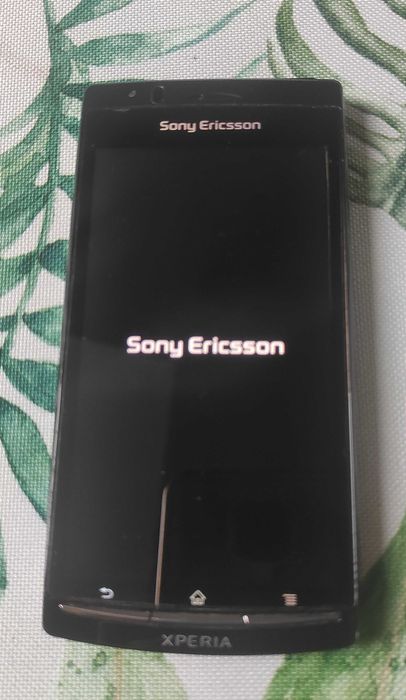 Sony Xperia Arc S solidny i elegancki