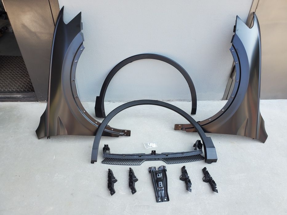 Центральна напрямна кріплення бампера Тигуан 17- Tiguan USA