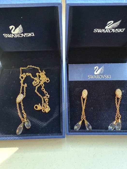 Swarovski красивый набор