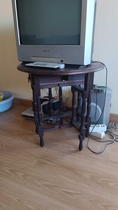 Mesa Holandesa pequena