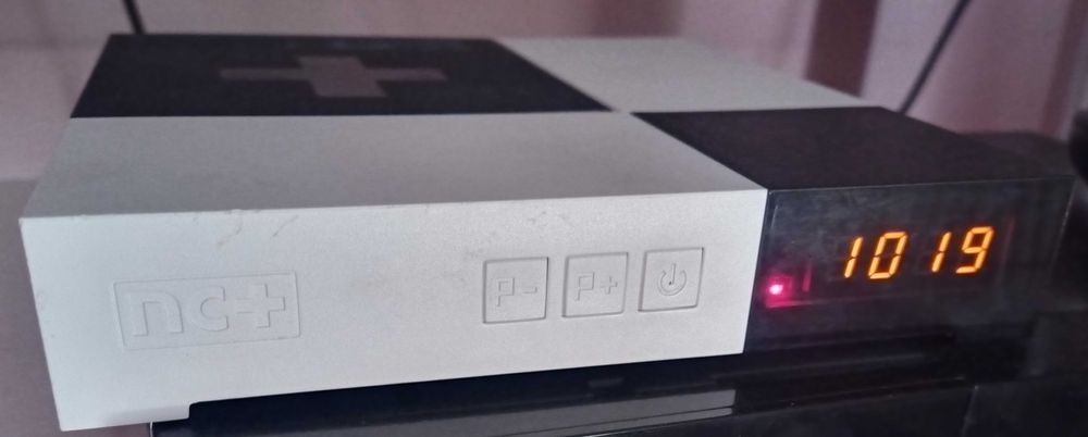 Zestaw TV SAT, statyw, dekoder