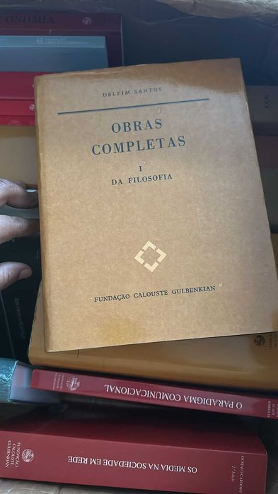 Editora calouste - vários livros