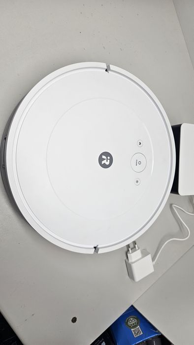 iRobot Roomba Combo Essential robot  nie ładuje