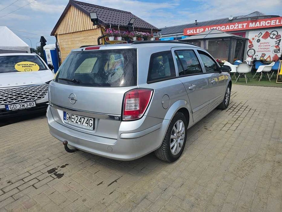 Opel Astra 2005r/1.8 benzyna /125KM/AUTOMAT/opłaty aktualne/HAK