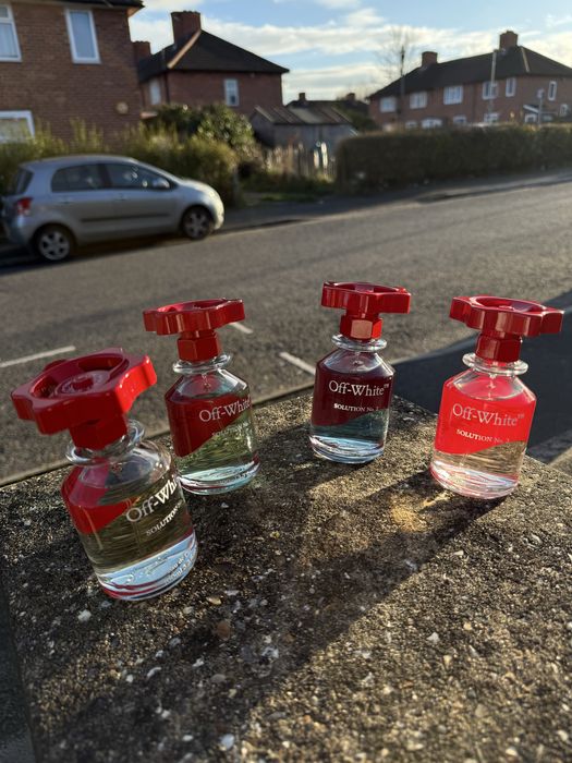 Off white SOLUTION N°1 , N°2 , N°3 , N°4   Парфуми