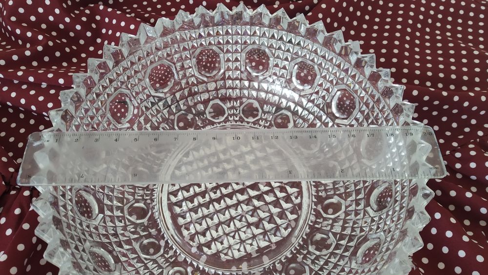 Цукерниця кришталева, конфетница хрустальная