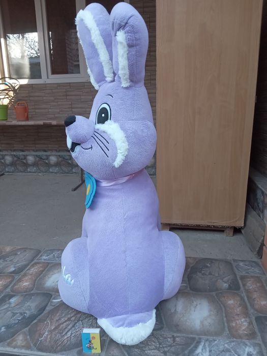 Зайчик.М'яка іграшка