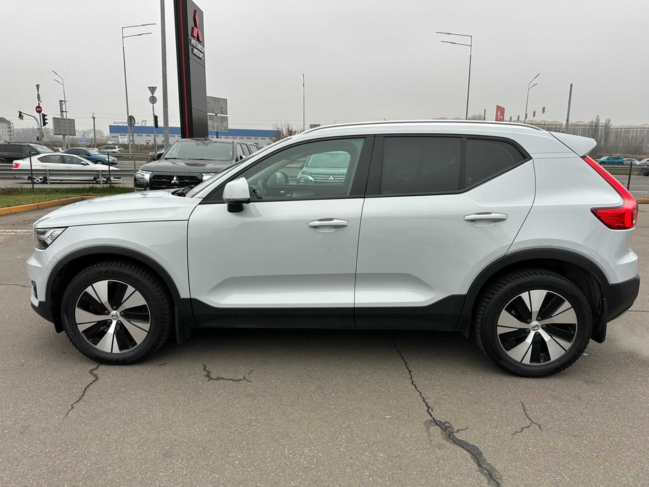 Volvo XC40 2020 Momentum Pro