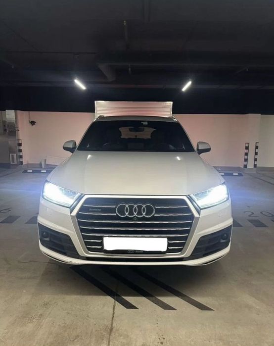 Audi Q7 2018 року