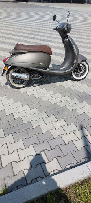 Скутер Rivero Veneto 125