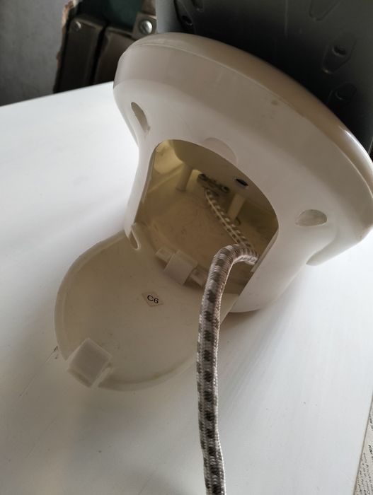 Ferro de engomar a vapor sem fios