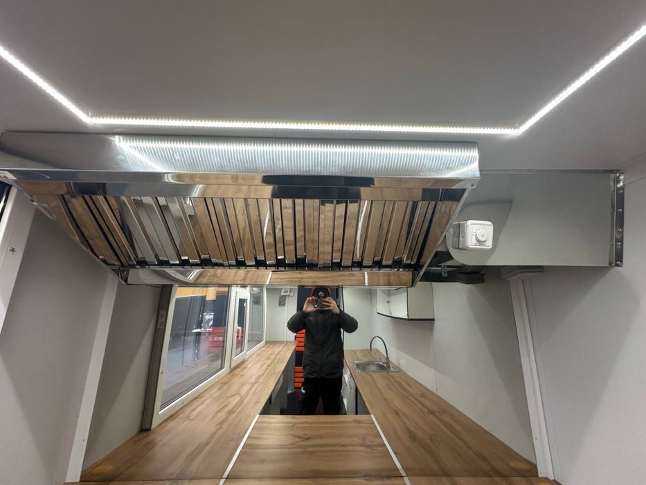 Продам торговий прицеп кіоск , під фасфуд, кавярню,