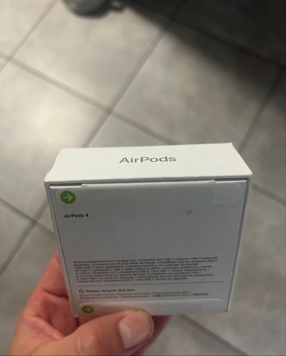 Airpods 4 Geração - Apple. Novo. Todos os acessórios.
