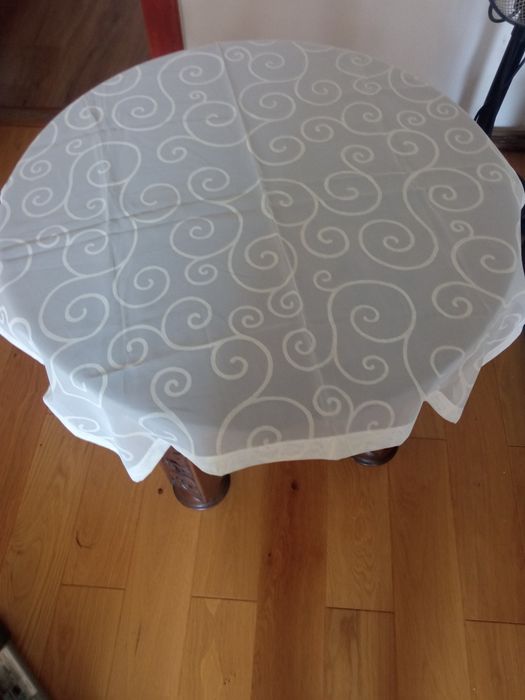 Obrus serweta okrągła kwadratowa