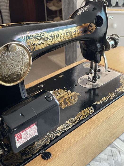 Maquina de Costura Singer
