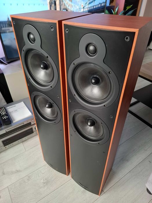 Głośniki/kolumny Wharfedale Crystal 40 fronty