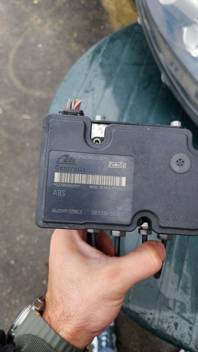 Bombs ABS ford fiesta VI de 2010