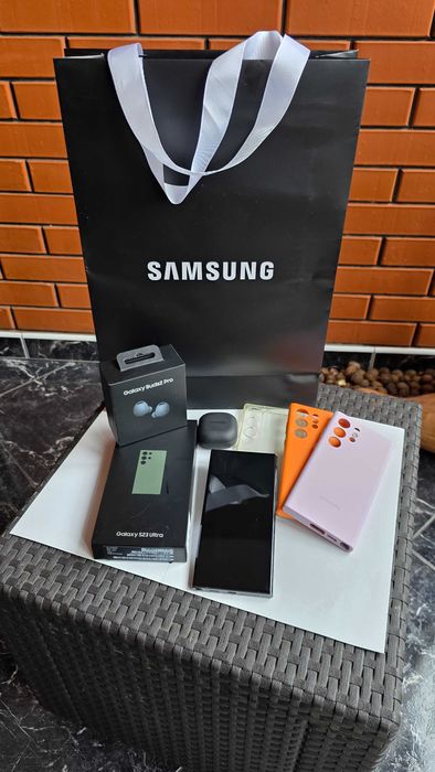 Смартфон Samsung Galaxy S23 Ultra 12/512 ГБSamsung S23 Ultra 512Gb