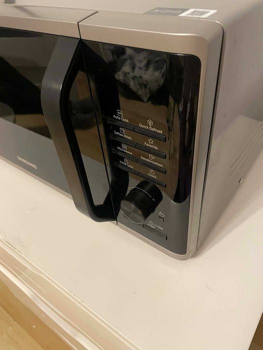 Kuchenka mikrofalowa Samsung 23L 800W