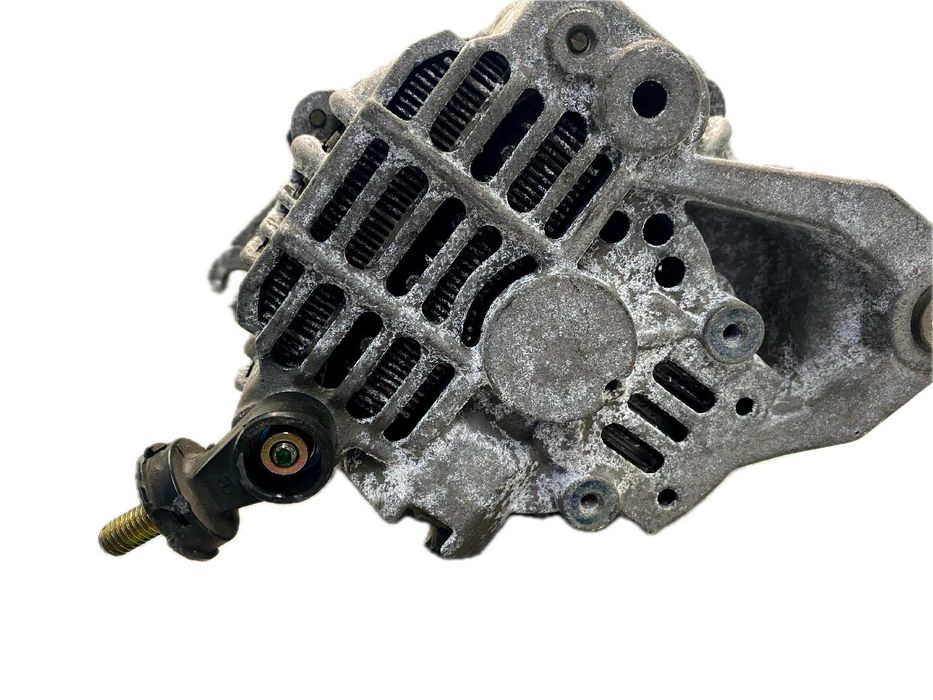 Alternador NISSAN Primera Sedan (P12)