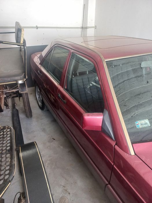 Mercedes- Benz W 190 E