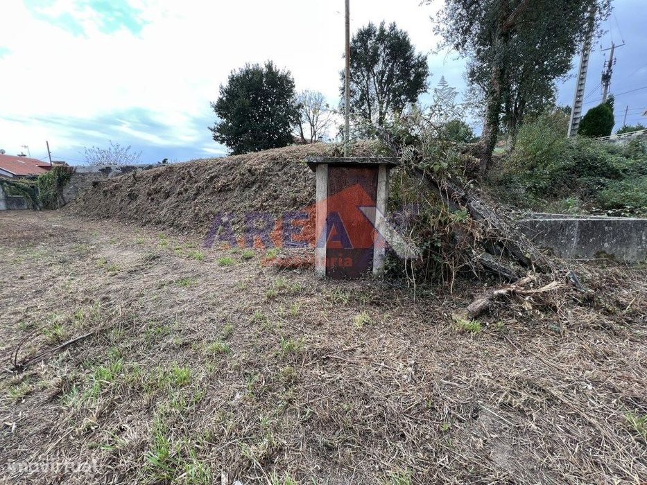 Terreno para construção, classificado no PDM como Espaço Residencia...
