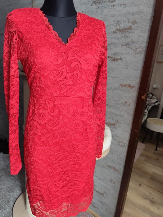 Czerwona sukienka M