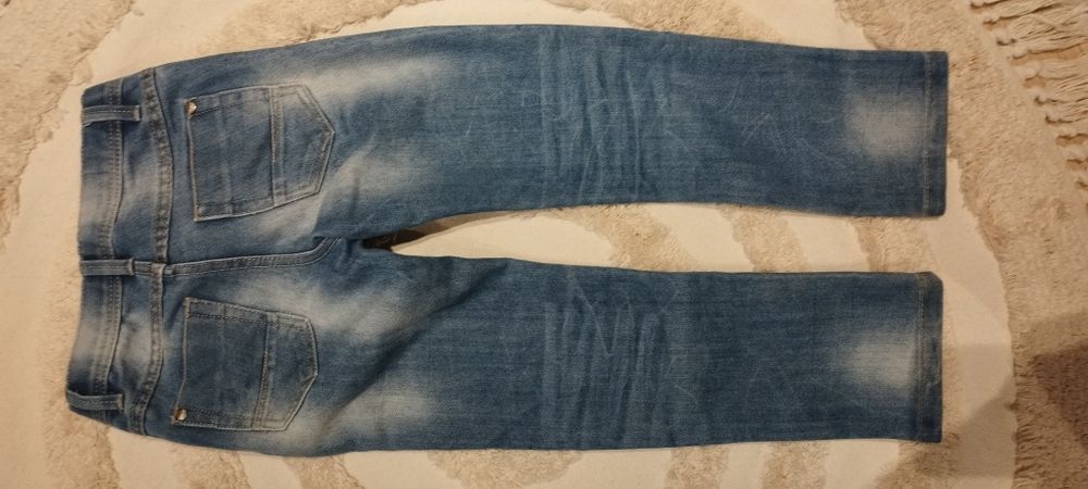 Spodnie jeans chłopięce r. 122 + Gratis