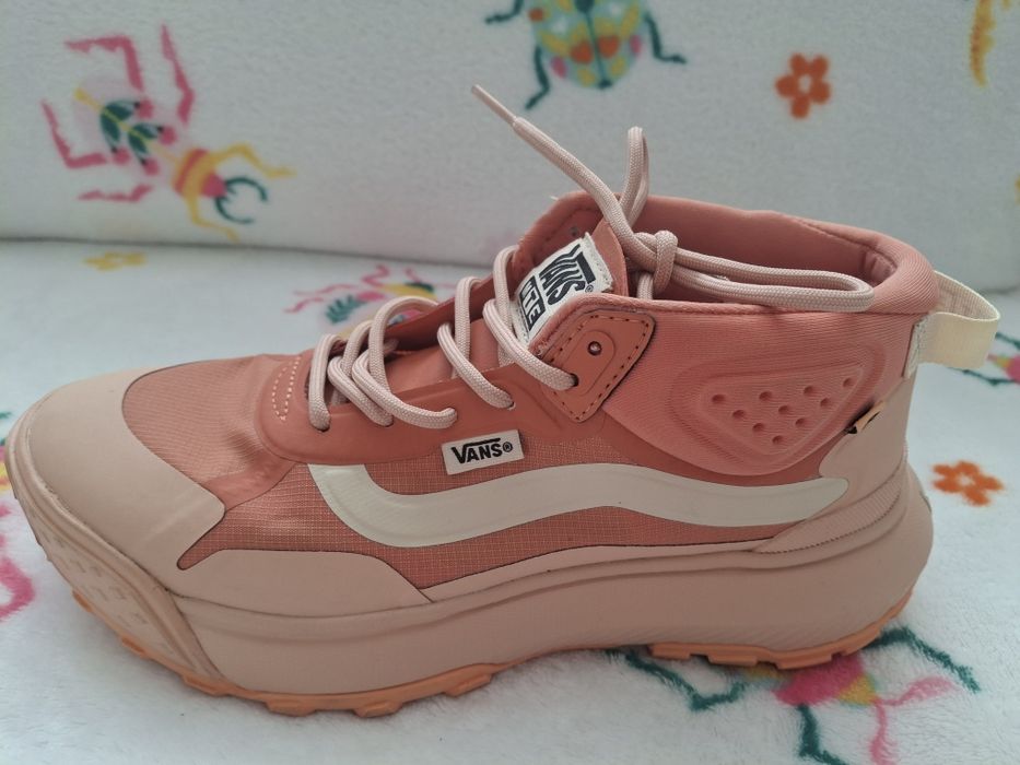 VANS MTE CROSSPATH UNISEX - Sneakers wysoki 38.5 LEWY but
259,00 zł
w tym