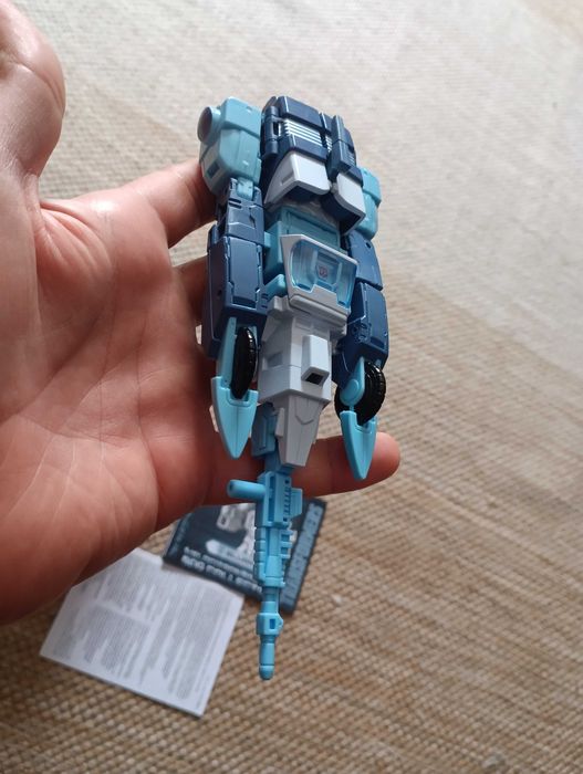 Transformers Legacy Velocitron Speedia 500 Blurr