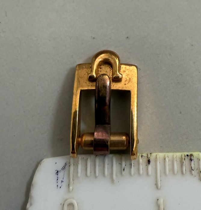 Fivela Omega 7mm em Plaquê Ouro