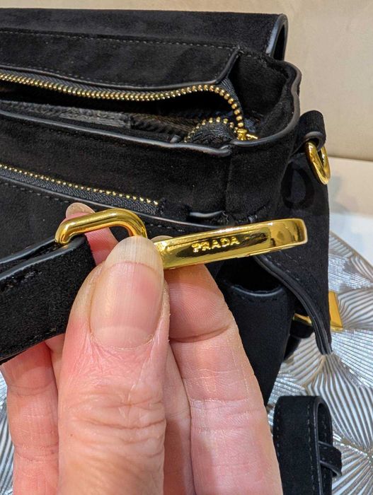Сумочка Prada з натуральної замши
