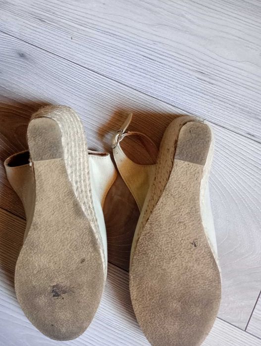 Sandały na koturnie koturny espadryle Tom & Rose 39