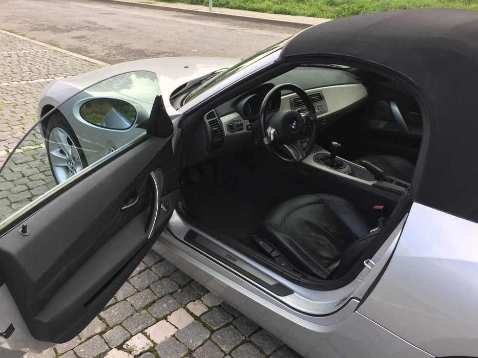 BMW Z4 2.2 caixa manual