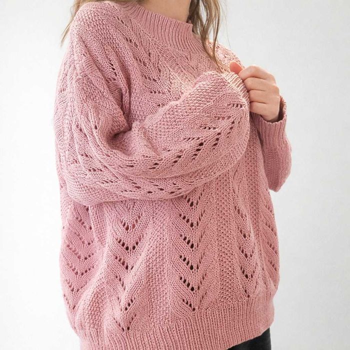 Ażurowy sweterek oversize