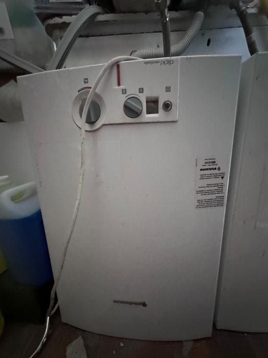 2 Esquentadores um Junkers e um vulcano 17 litros ventilados