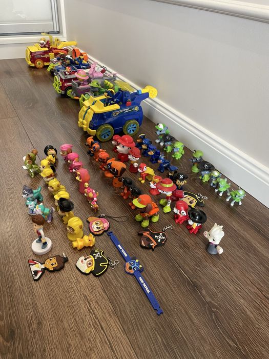 10 pojazdow Psi Patrol plus figurki