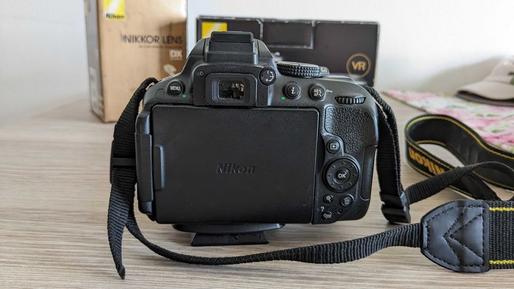 Nikon D5300 + 3 Lentes + Memory Card - Câmara Fotográfica DSLR 24.2 MP63825784295681123