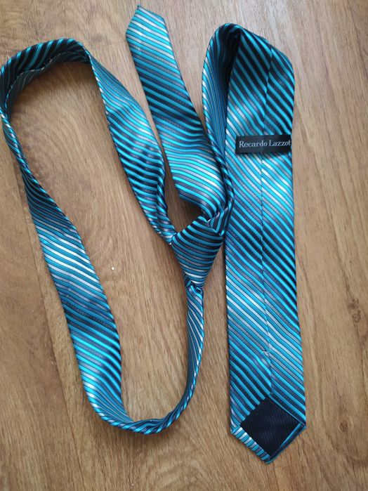 Продам импортные галстуки.