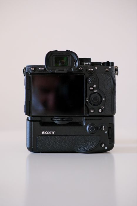 Sony A7RV + Punho Sony VG-C4EM + Sigma Art 35 f1.4 DG DN